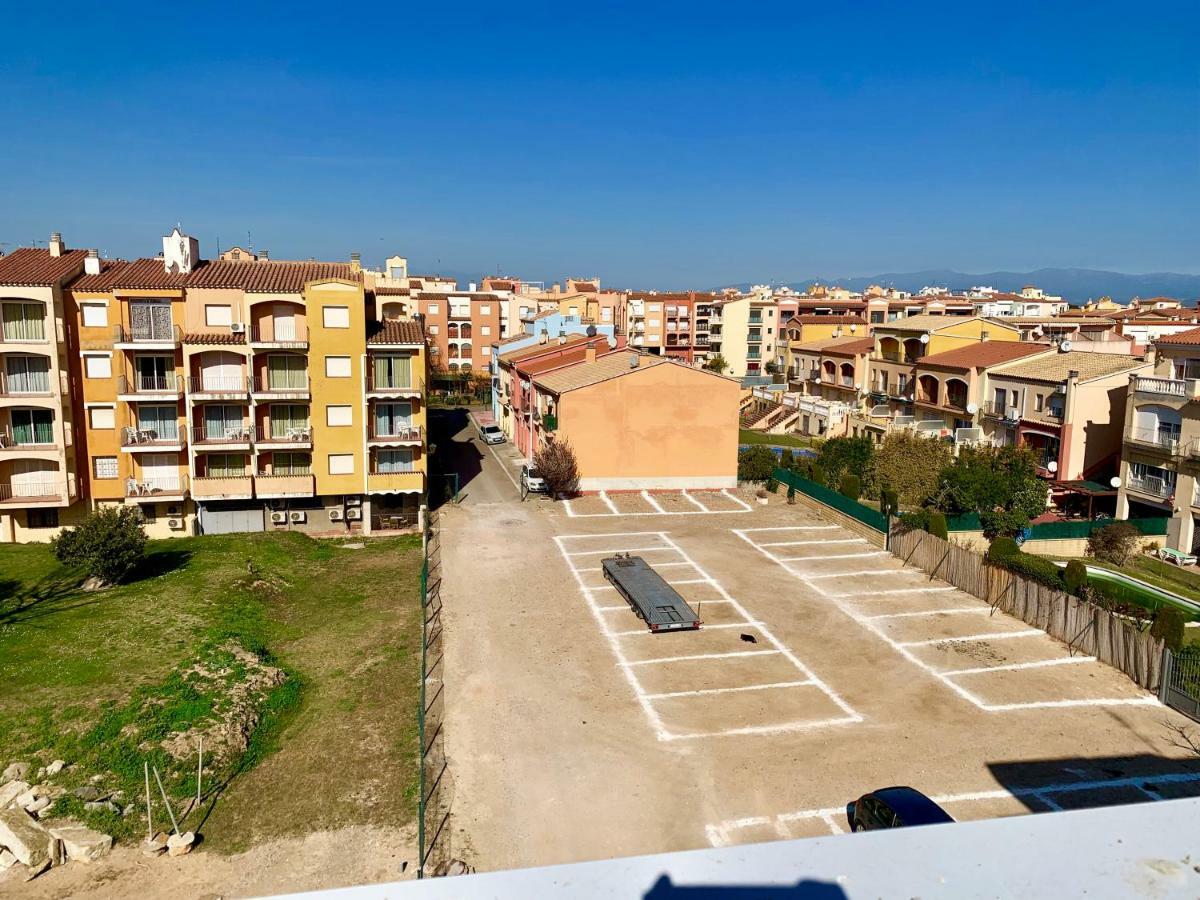 Edifici Valeria Apartment Empuriabrava Ngoại thất bức ảnh